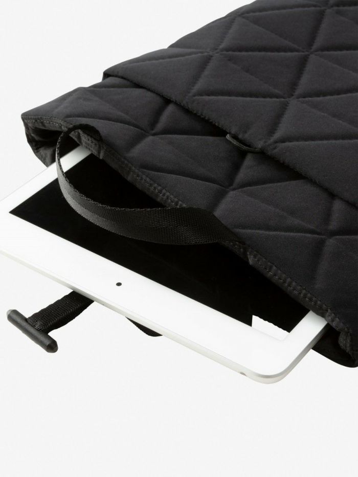 ノースフェイス PC ケース ジオフェイスピーシースリーブ 13インチ NM32354 K ブラック SP スモークドパール VW ビンテージホワイト パソコン バッグ 持ち手 インナーバッグ 黒 白 グレー THE NORTH FACE