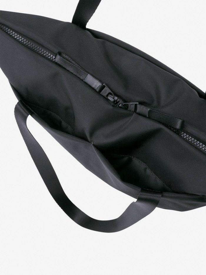 ノースフェイス トートバッグ レディース メンズ バッグ 通勤 通学 かばん 黒 15L ピレネートート NM82507 K ブラック SO ソープストーン NT ニュートープグリーン THE NORTH FACE