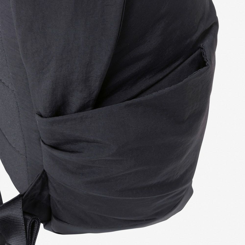 THE NORTH FACE ノースフェイス ネバーストップミニバックパック レディース NMW82351 リュック デイパック 8L 軽量 コンパクト 通勤 通学 ブラック