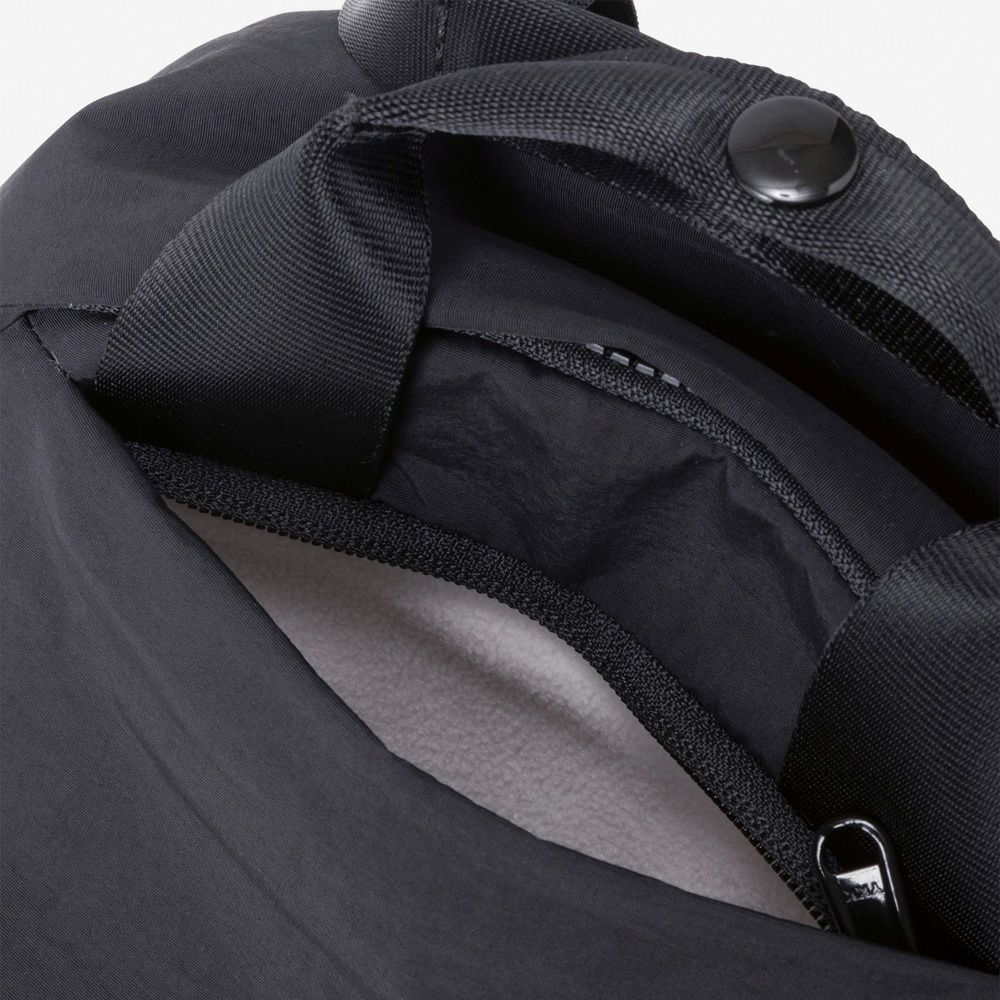 THE NORTH FACE ノースフェイス ネバーストップミニバックパック レディース NMW82351 リュック デイパック 8L 軽量 コンパクト 通勤 通学 ブラック