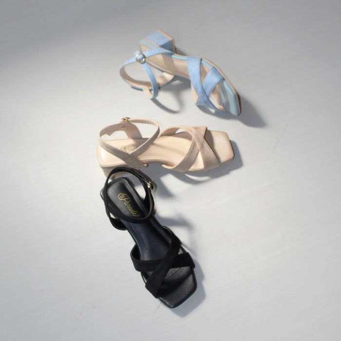 サンダル レディース ヒール 3.5cm アンクルストラップ ブラック 黒 ベージュ ブルー クロス ストラップ ローヒール シンプル 靴 おしゃれ Parade 2002WK