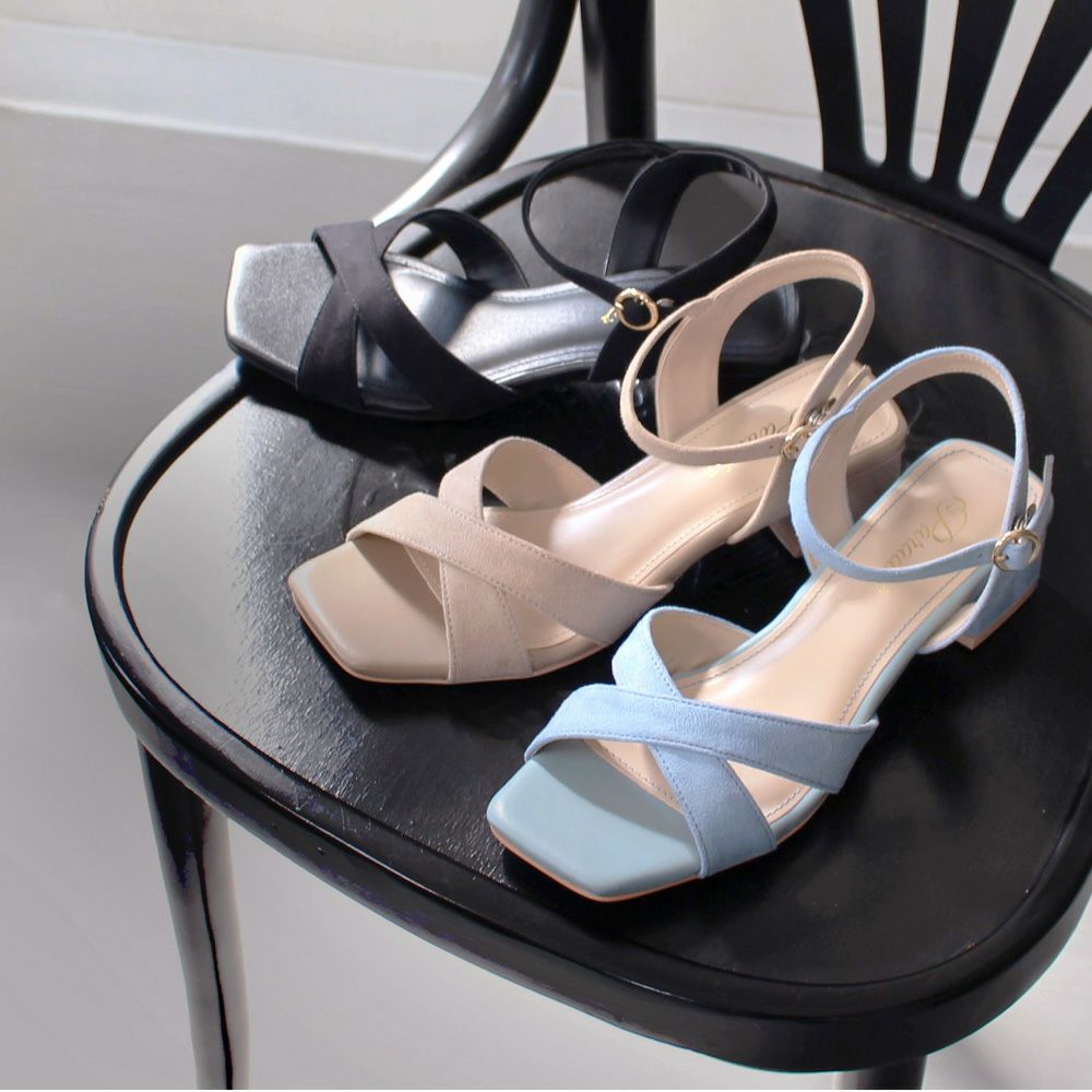 サンダル レディース ヒール 3.5cm アンクルストラップ ブラック 黒 ベージュ ブルー クロス ストラップ ローヒール シンプル 靴 おしゃれ Parade 2002WK