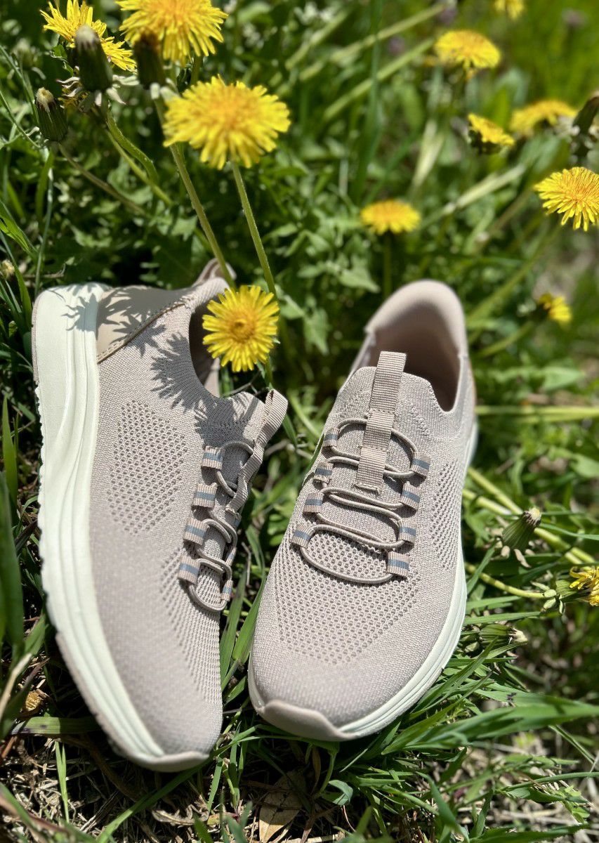 スニーカー レディース スリッポン 軽量 歩きやすい 疲れない 厚底 おしゃれ 靴 楽すぽっ ブラック ピンクベージュ 黒 パレード Parade 91301