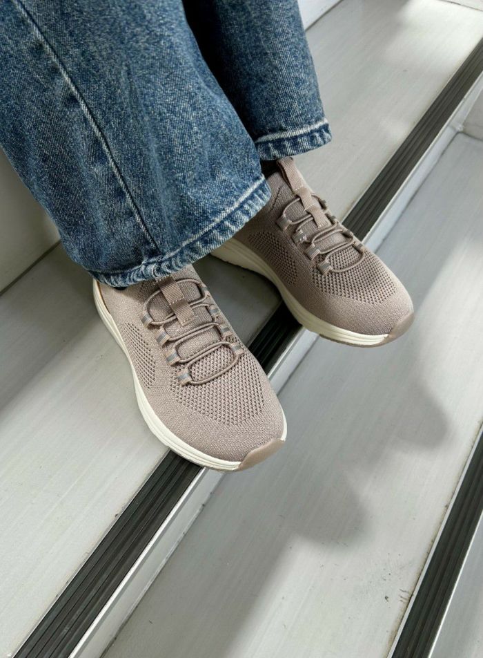 スニーカー レディース スリッポン 軽量 歩きやすい 疲れない 厚底 おしゃれ 靴 楽すぽっ ブラック ピンクベージュ 黒 パレード Parade 91301