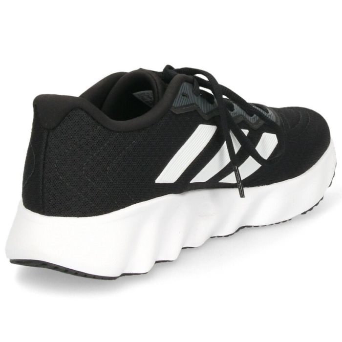 アディダス スニーカー メンズ カジュアル シューズ 黒 白 スイッチ ムーブ U ランニングシューズ ID5252 ID5253 ブラック ホワイト 靴 adidas 