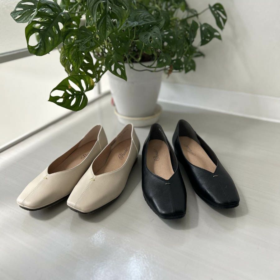 パンプス 痛くない 柔らかい ローヒール ぺたんこ 黒 3E スクエアトゥ Vカット 歩きやすい ブラック ベージュ 靴 レディース パレード Parade 7400