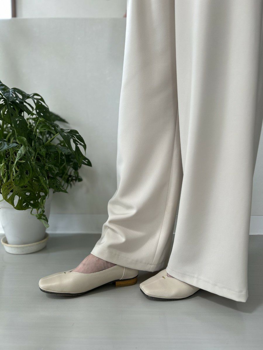 パンプス 痛くない 柔らかい ローヒール ぺたんこ 黒 3E スクエアトゥ Vカット 歩きやすい ブラック ベージュ 靴 レディース パレード Parade 7400