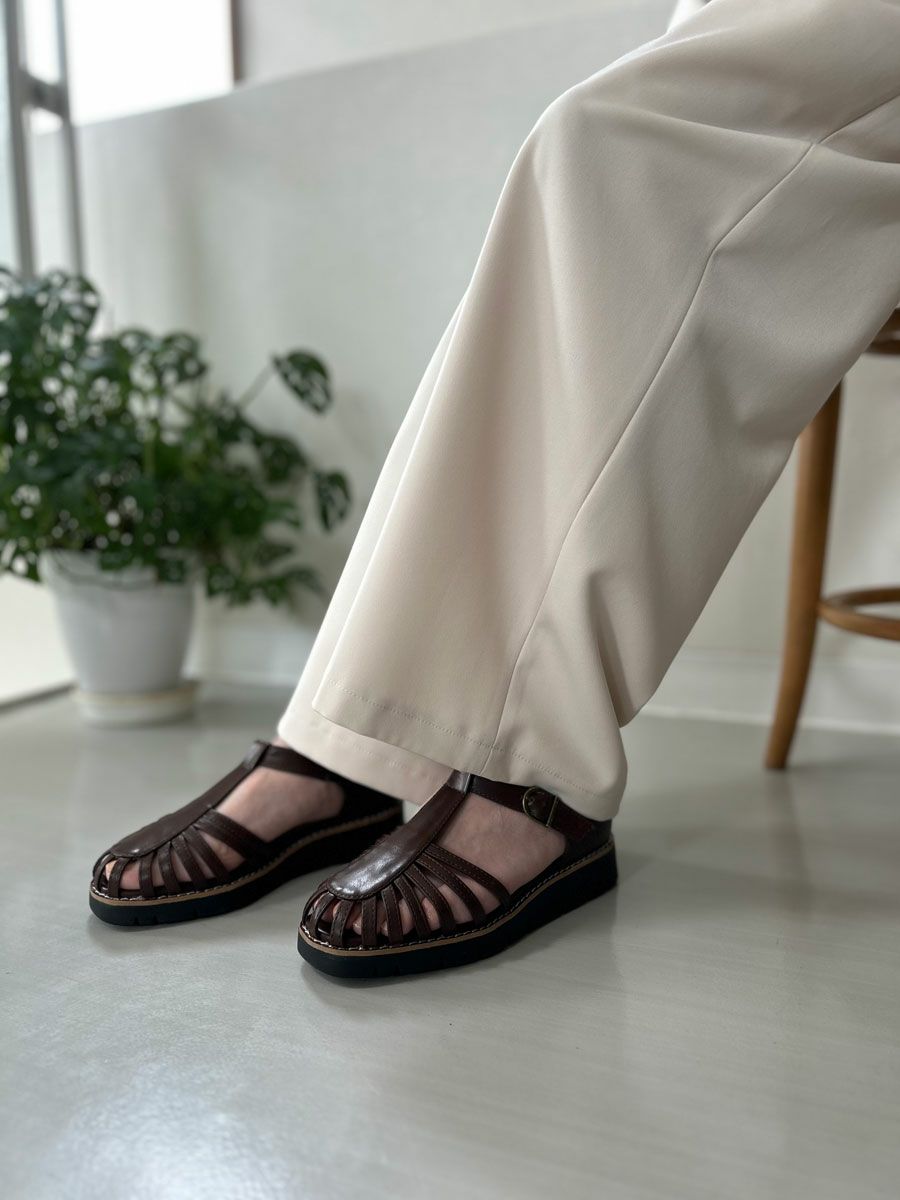 サンダル レディース グルカサンダル 歩きやすい 厚底 おしゃれ 黒 3E ゆったり 幅広 軽量 ストラップサンダル ローヒール 6754 パレード 靴 Parade