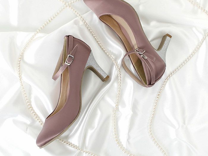 パンプス 結婚式 靴 アンクルストラップ 7cm 7センチヒール 二次会 パーティ 痛くない ラメ グリッター サテン レース ハイヒール お呼ばれ 2way 黒 18160 極ふわっ Parade レディース