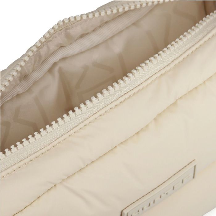 ハンター バッグ ボディバッグ ショルダーバッグ UBX5514KBM イントレピッド エクストラ パフド クロスボディ HUNTER 耐水 軽量 コンパクト