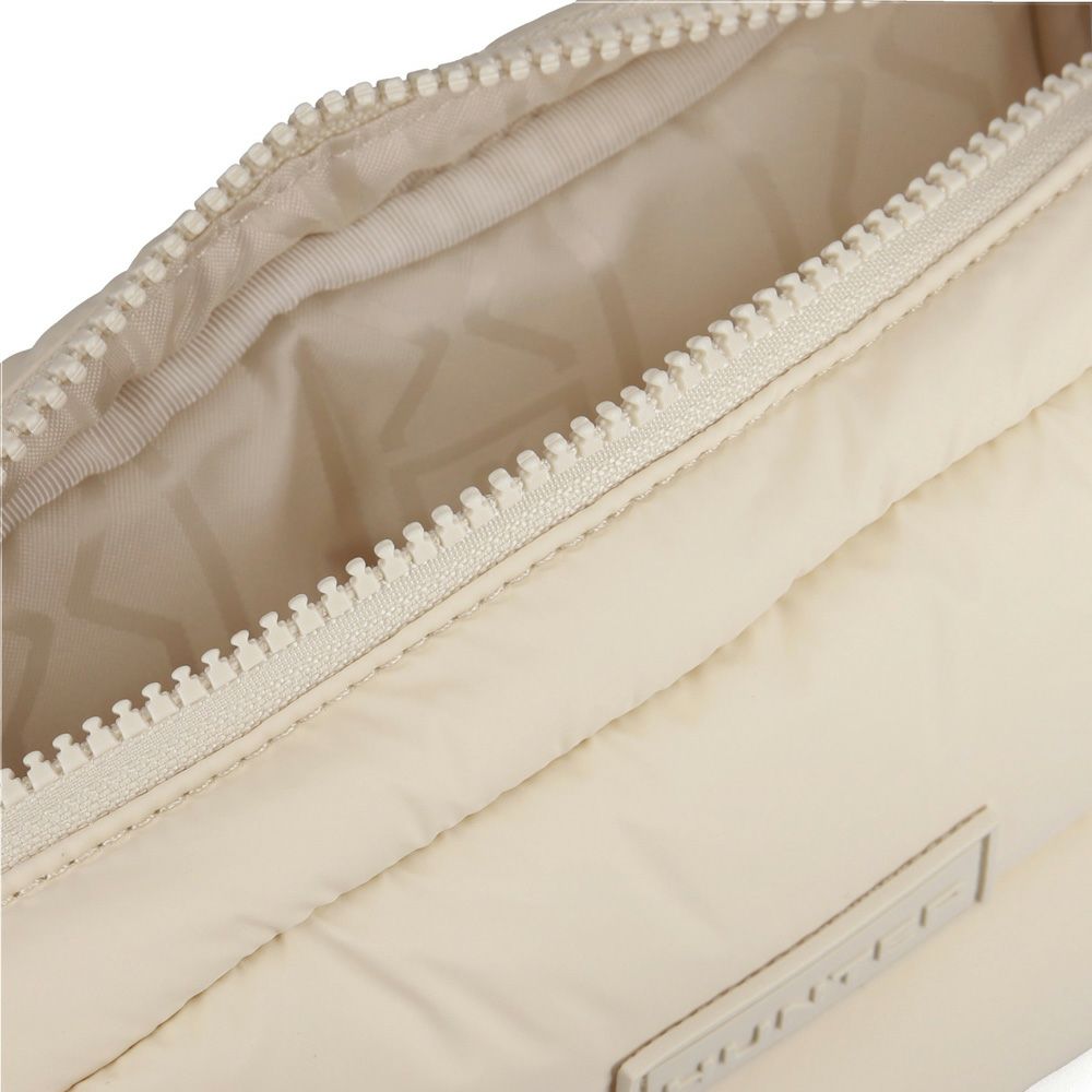 ハンター バッグ ボディバッグ ショルダーバッグ UBX5514KBM イントレピッド エクストラ パフド クロスボディ HUNTER 耐水 軽量 コンパクト