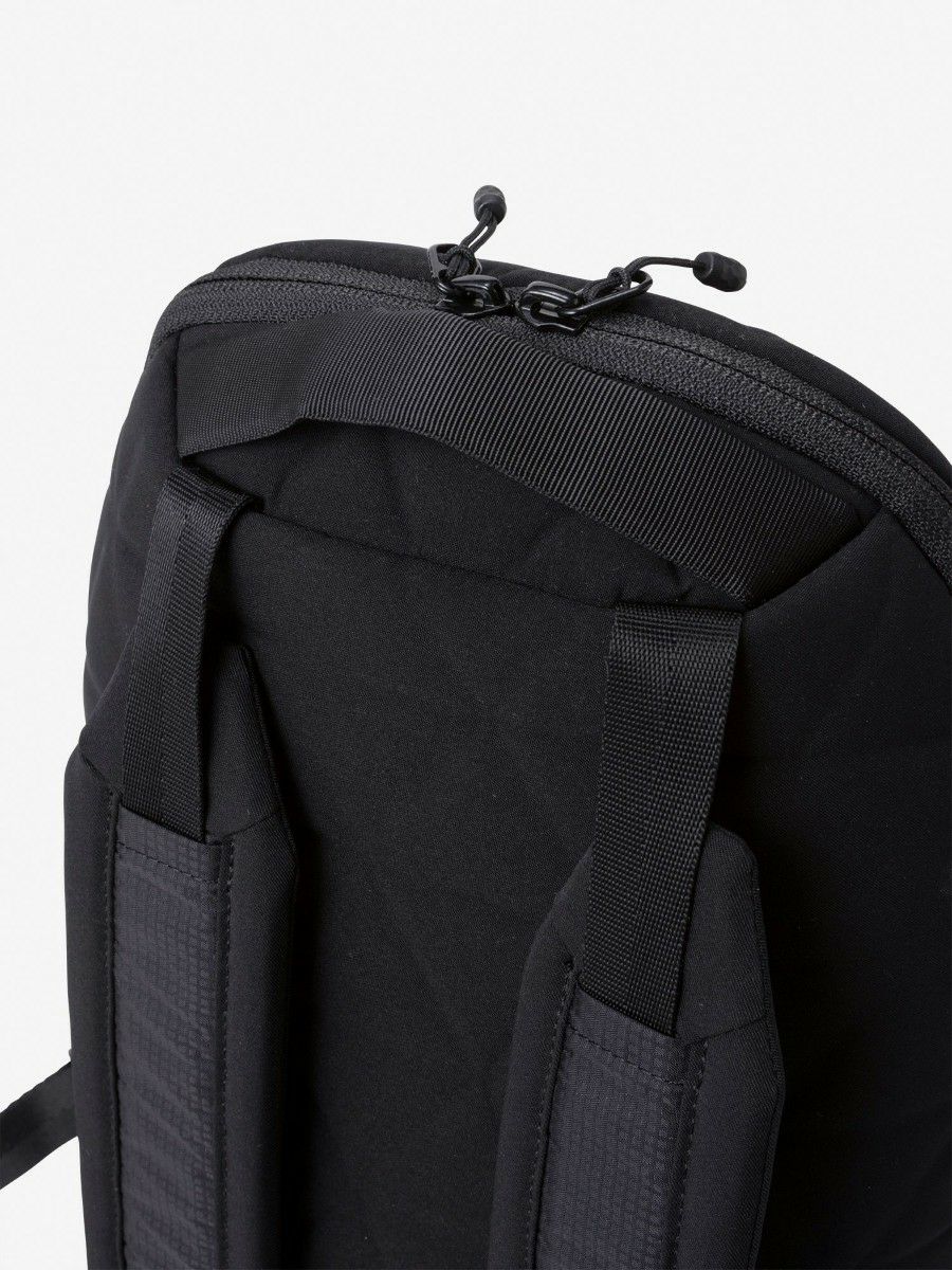 ノースフェイス リュック レディース 黒 デイパック NM32351 ジオフェイスミニパック 小さめ 6L 通勤 通学 アウトドア デイリー THE NORTH FACE