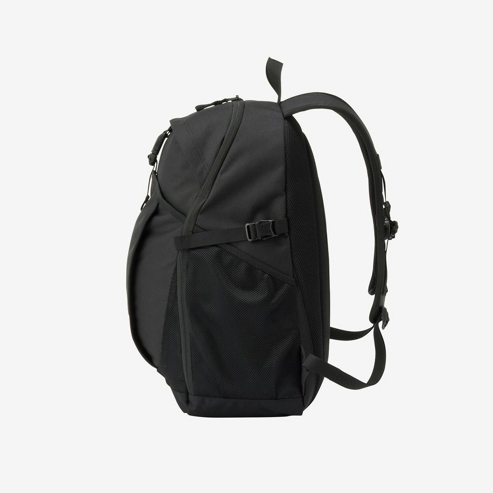 ノースフェイス リュック バック リープ30 32L THE NORTH FACE 62610 LEAP30 ブラック 黒 ホワイト レッド