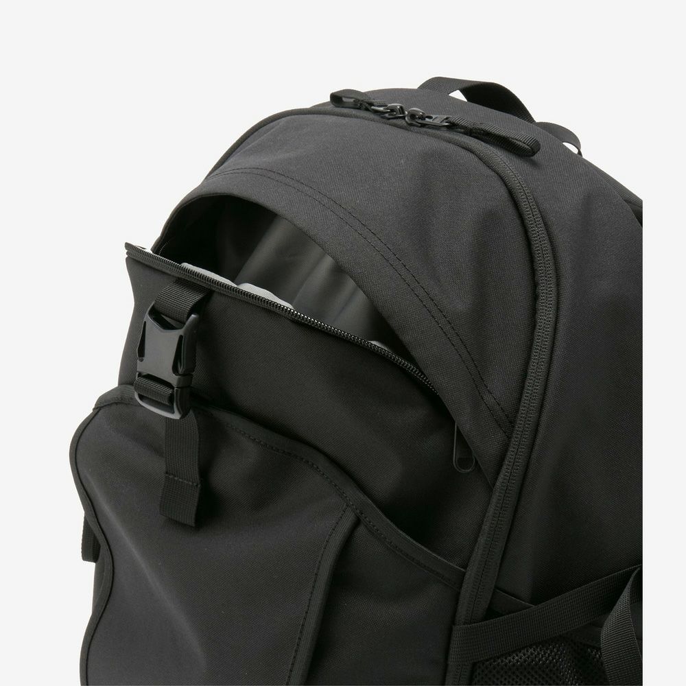 ノースフェイス リュック バック リープ30 32L THE NORTH FACE 62610 LEAP30 ブラック 黒 ホワイト レッド