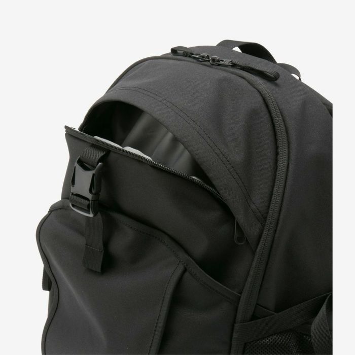 ノースフェイス リュック バック リープ30 32L THE NORTH FACE 62610 LEAP30 ブラック 黒 ホワイト レッド