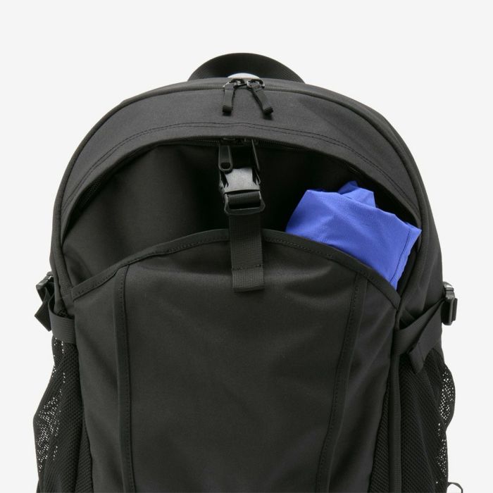 ノースフェイス リュック バック リープ30 32L THE NORTH FACE 62610 LEAP30 ブラック 黒 ホワイト レッド