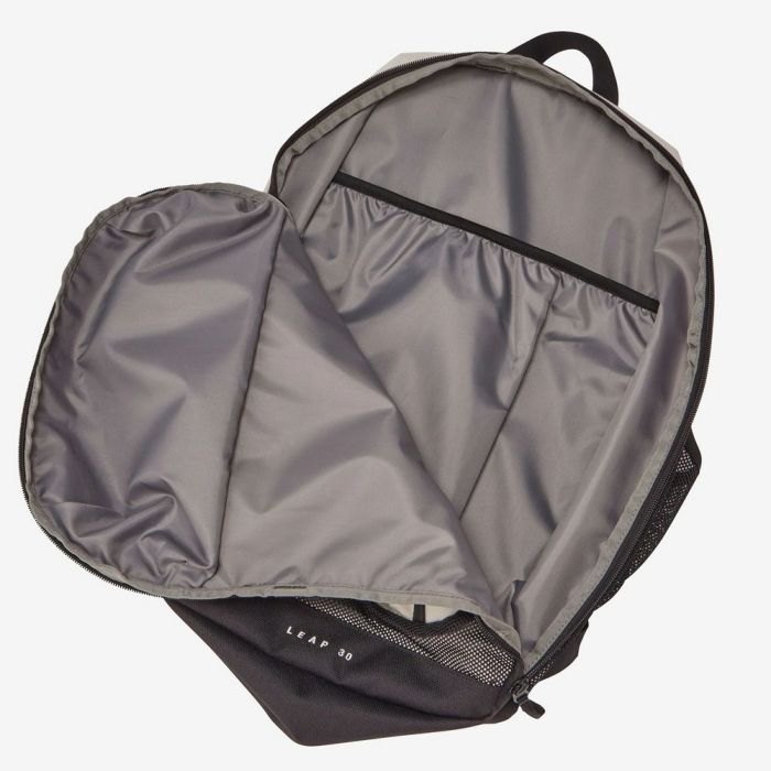 ノースフェイス リュック バック リープ30 32L THE NORTH FACE 62610 LEAP30 ブラック 黒 ホワイト レッド