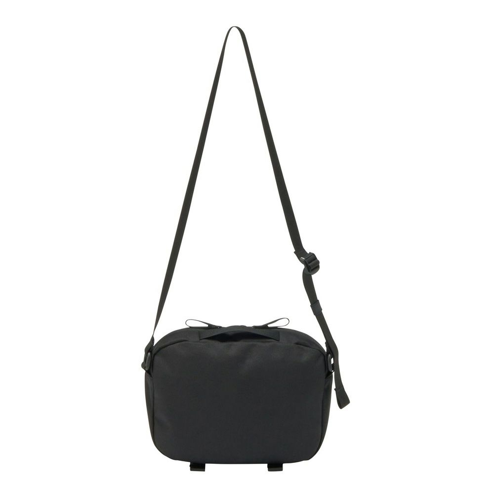 ノースフェイス ショルダーバック リープミニショルダー THE NORTH FACE NM72602 LEAP MINI SHOULDER 4L 貴重品 スマホ ミニポーチ ブラック 黒 ホワイト レッド