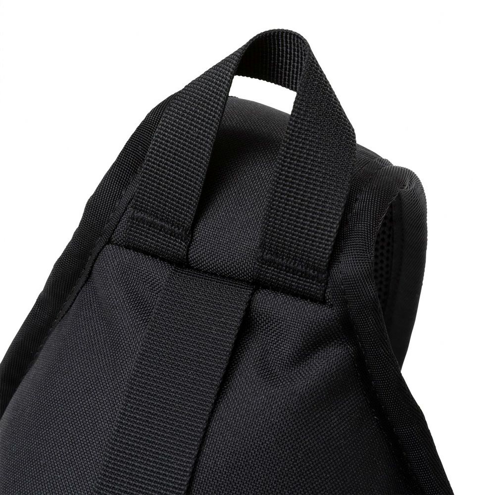 ノースフェイス ショルダーバッグ リープスリング THE NORTH FACE NM72600 LEAP SLING 7L スリングバッグ ボディバッグ ワンショルダー ブラック 黒 ホワイト レッド