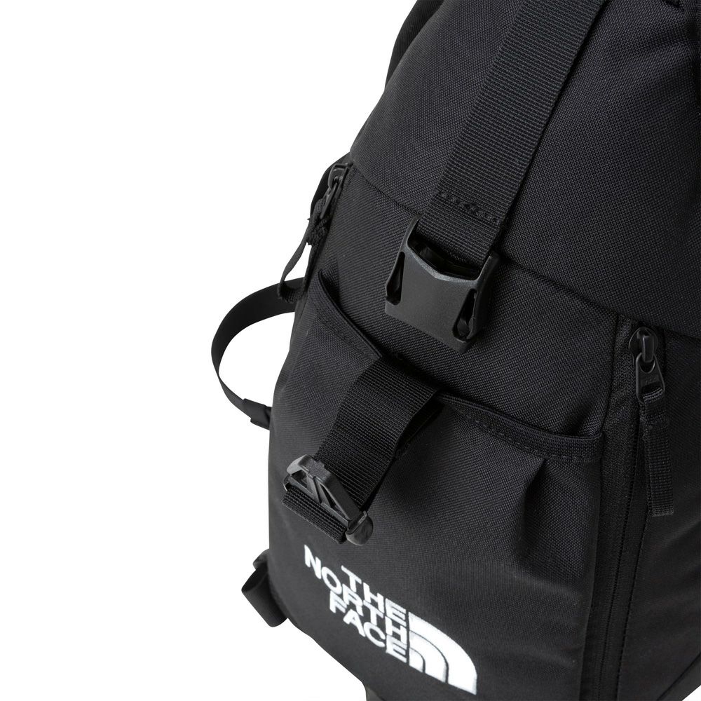 ノースフェイス ショルダーバッグ リープスリング THE NORTH FACE NM72600 LEAP SLING 7L スリングバッグ ボディバッグ ワンショルダー ブラック 黒 ホワイト レッド