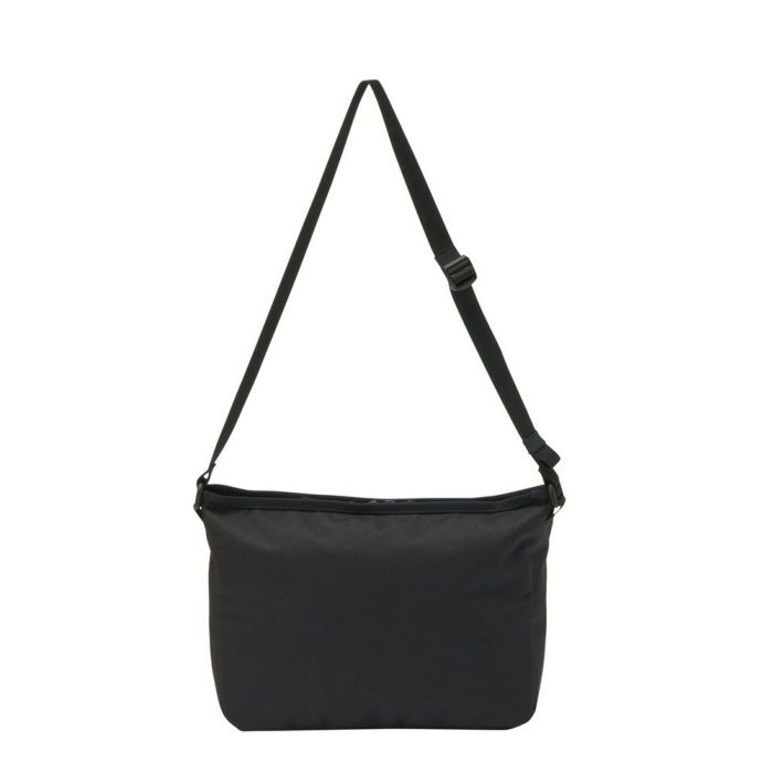 ノースフェイス ショルダーバック リープショルダー THE NORTH FACE NM72601 LEAP SHOULDER 8L 標準的なサイズ 長財布 ペットボトル 折りたたみ傘 ブラック 黒 ホワイト レッド