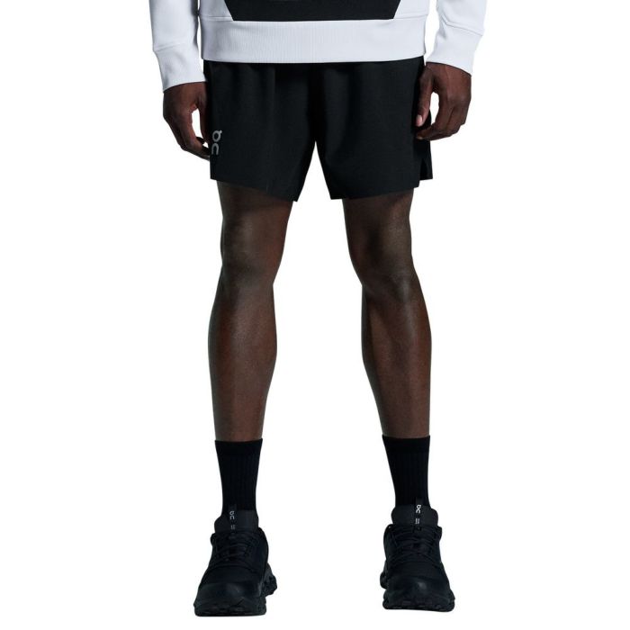 On オン 7" Core Shorts 7インチ コアショーツ ランニングショーツ メンズ ランニングパンツ ランニングウェア 1MF10740553 ブラック